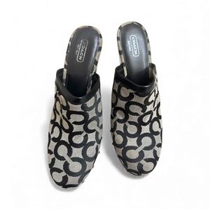 Coach Women's Black and Cream Patterned Mules